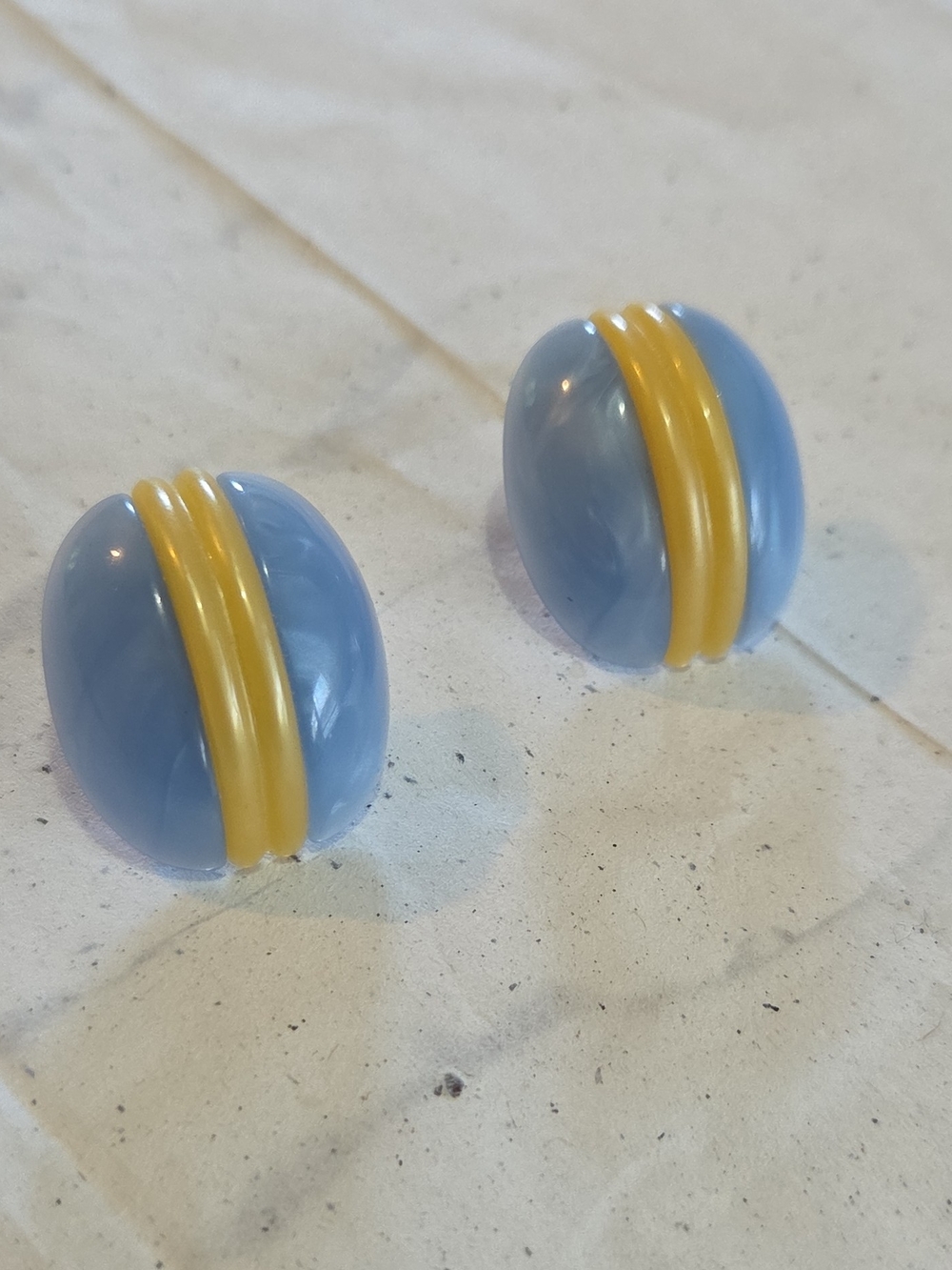 Vintage 1989 Avon "French Countryside" Blue/Yellow Stripe Oval Plastic Earrings